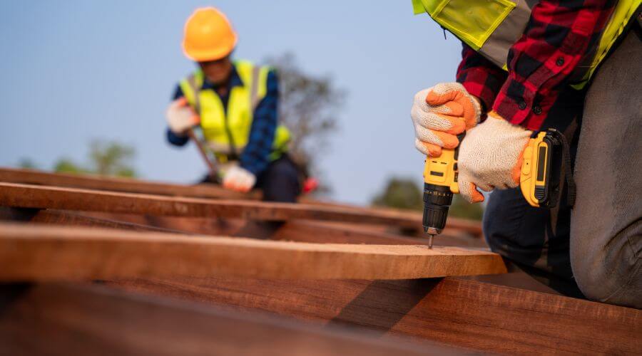 Professional gutter cleaning in Neche, ND
